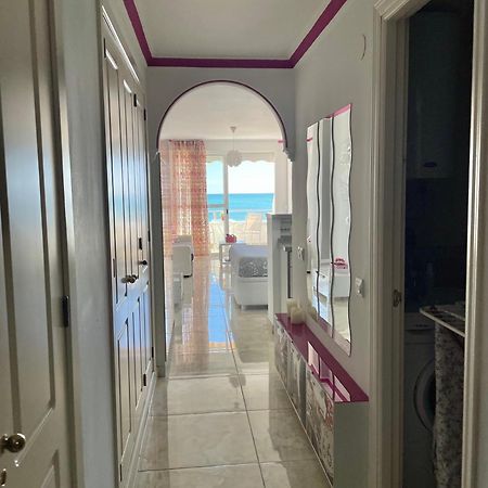 Roca Chica. Studio - First Line Beach Torremolinos Extérieur photo